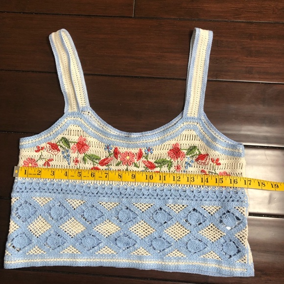 Cute retro crochet top by Julia by Love - Picture 9 of 9